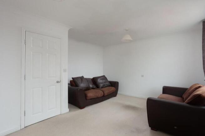 3 bed House to rent Image 4