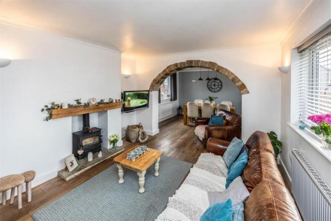 3 bed Semi-Detached for sale Image 7