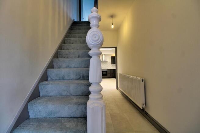 IMG_8565_6_7_Interior 4
