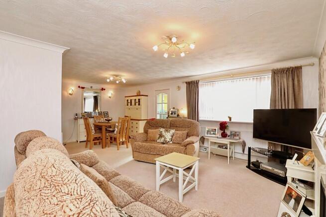 Lounge Dining Room