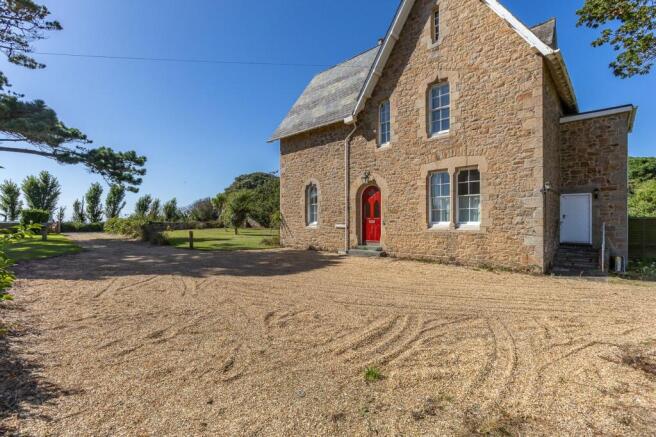 Parking/Driveway