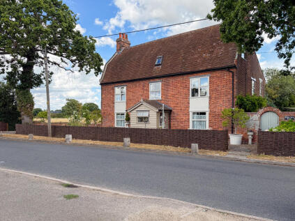 Halstead Road, Kirby-Cross, Frinton-on-Sea, Essex, CO13