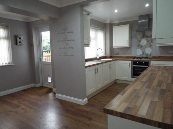 Kitchen/Dining Room