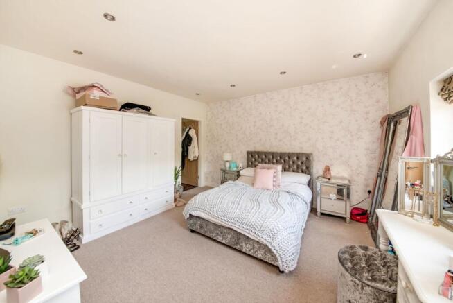 GROUND FLOOR BEDROOM