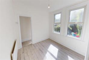 124, Winns Avenue, London E17 5HA