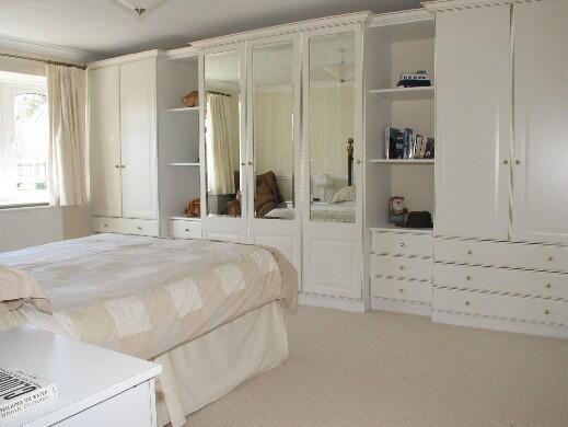 MAIN BEDROOM