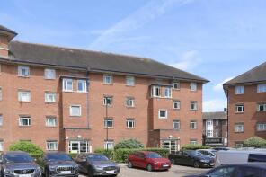 26, Bourneside Crescent, London N14 6SP
