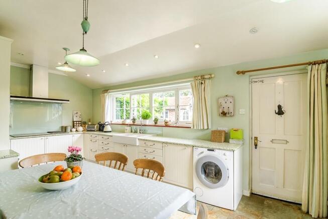 Kitchen / Breakfast 