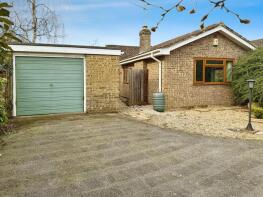17, Fern Close, Alderholt SP6 3HZ