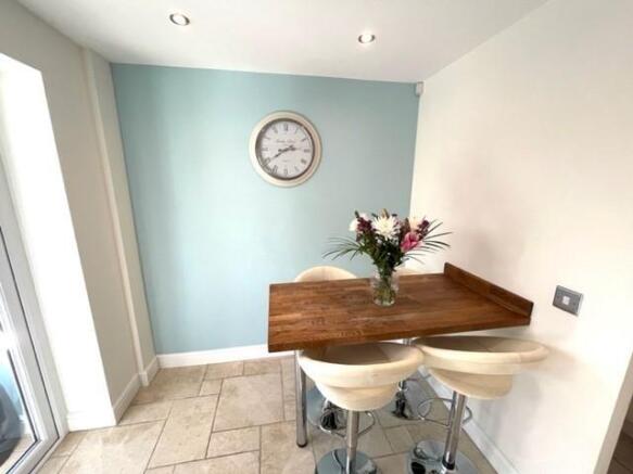 BREAKFAST KITCHEN