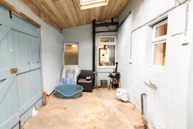 3 bed Terraced for sale Image 7