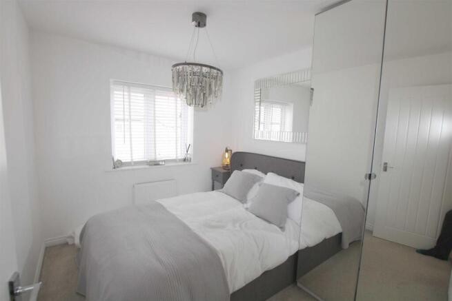 3 bed Semi-Detached for sale Image 11