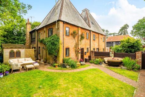 Woodhill Lane, Long Sutton, RG29