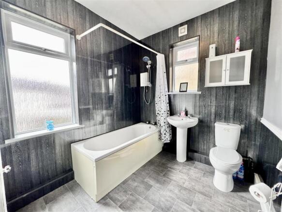 3 bed Terraced for sale Image 7
