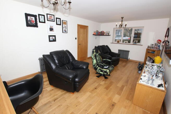 Photo 10