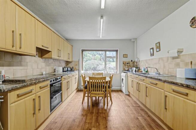 Kitchen Breakfast 1_1.jpeg