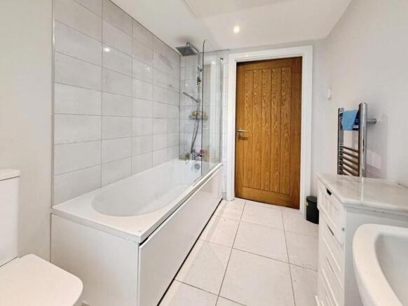1 bed Flat to rent Image 10