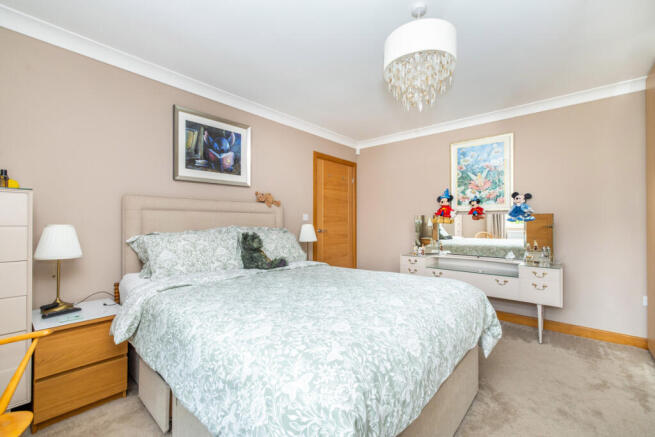 3 bed Bungalow for sale Image 11