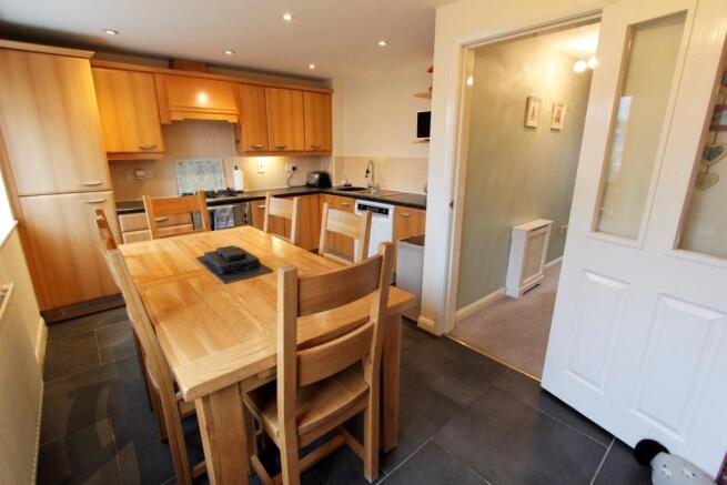 Kitchen.JPG