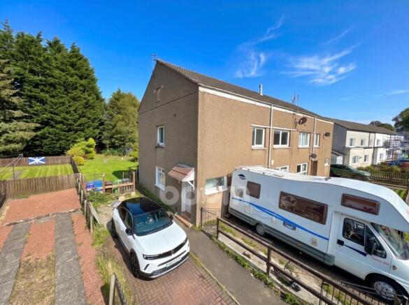 Linburn Road, Penilee two bedroom upper cottage fl