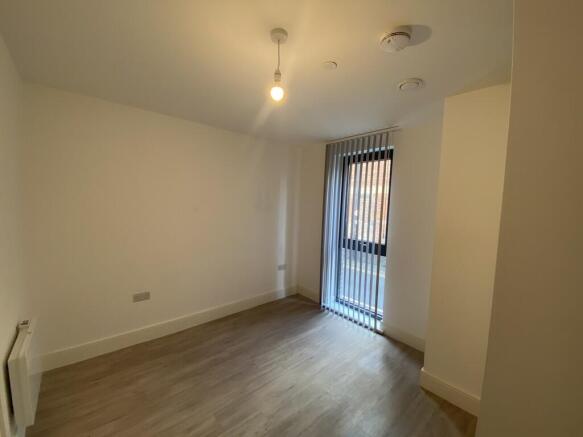1 bed Apartment to rent Image 6