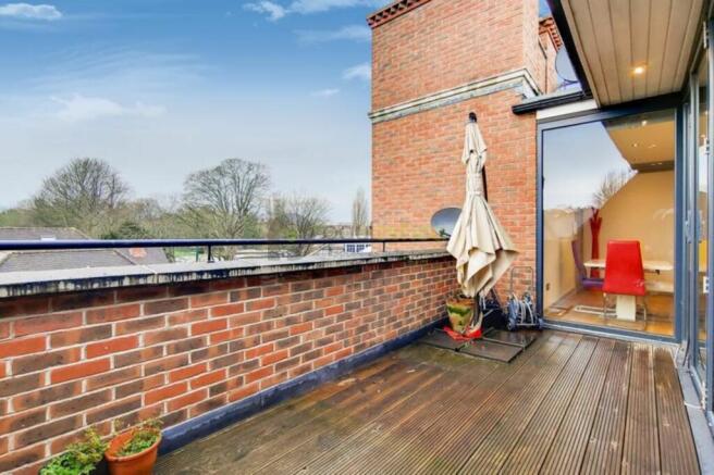 Nicole Lodge, Carshalton Park Road, Carshalton, SM5 3SR photo 4
