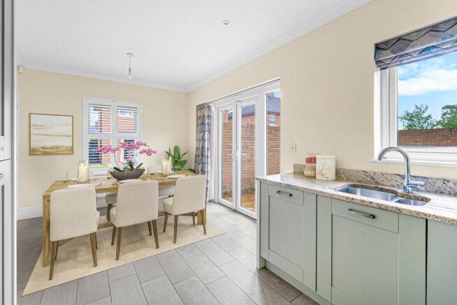4 bed Semi-Detached for sale Image 6