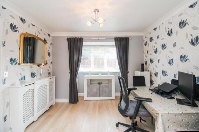 2 bed Detached Bungalow for sale Image 8