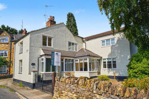 Vicarage Lane, Northampton, NN2 6QS