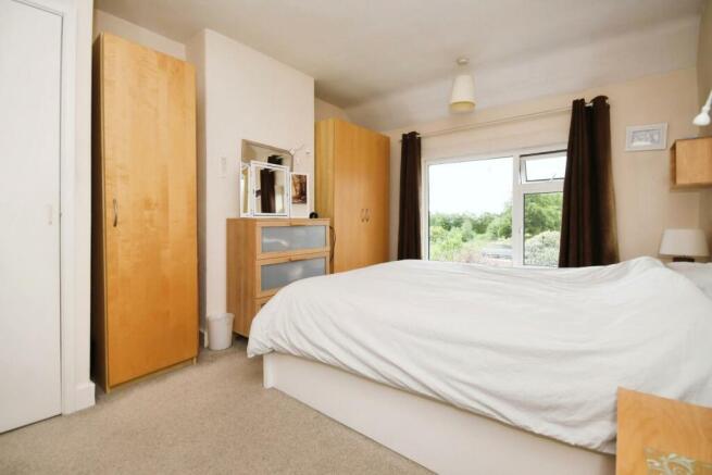 BEDROOM 2 02.jpg