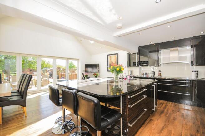 Kitchen Family Room