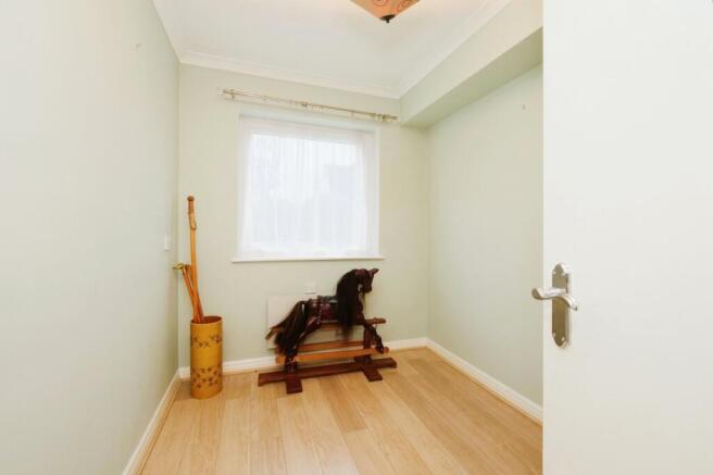 2 bed Apartment for sale Image 4