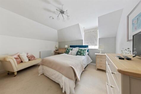Birch Place, Dukes Ride, Crowthorne, RG45 6GT