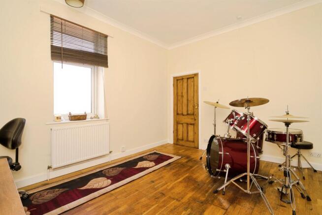 3 bed Detached for sale Image 8