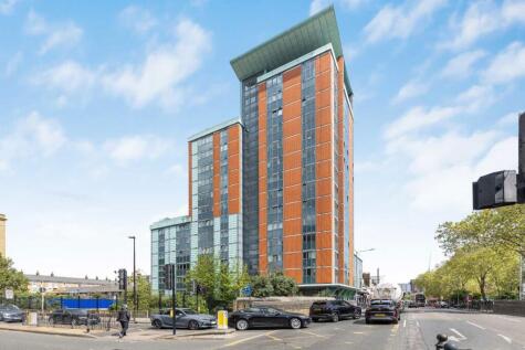 East India Dock Road, Canary Wharf