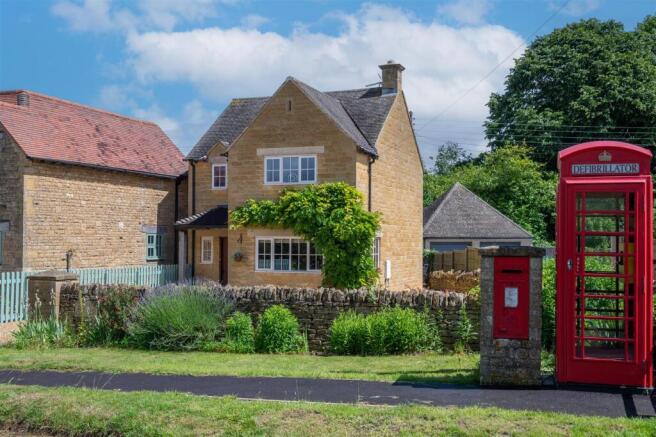 3-bed detached on Broad Campden, £675,000