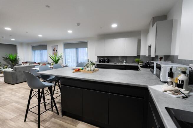 1 bed Flat Share to rent Image 8