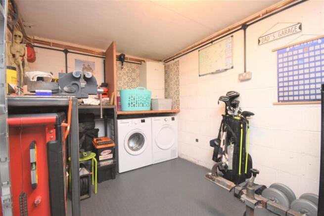 Garage/Utility