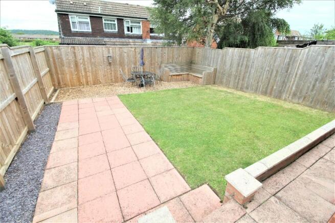 3 bed Semi-Detached to rent Image 7