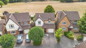 18, Burnett Way, Huntingdon PE29 1EP