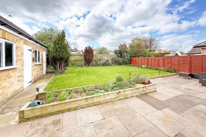 2 bed Semi-Detached Bungalow for sale Image 9