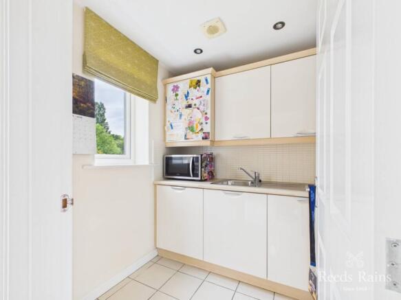 4 bed Detached for sale Image 12