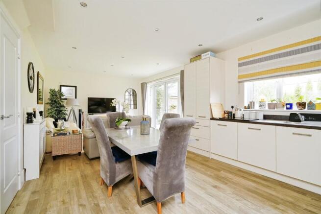 Mitchell Way, Milton, Abingdon photo 4