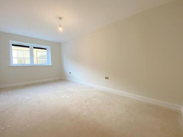2 bed Flat for sale Image 11
