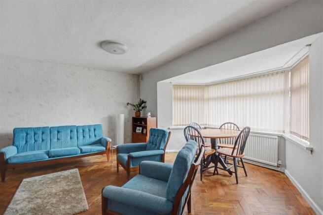 Lounge_1.jpeg