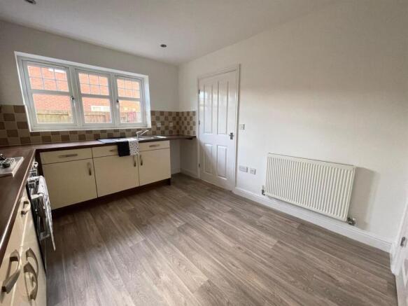 2 bed Terraced for sale Image 5