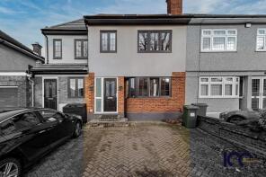 14, Victoria Avenue, Romford RM5 2QD