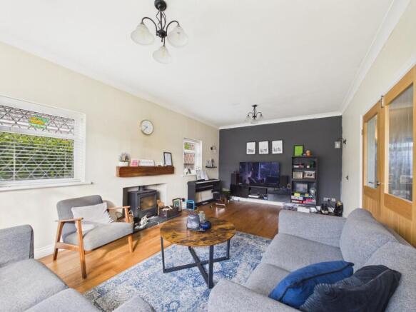 4 bed Detached for sale Image 6