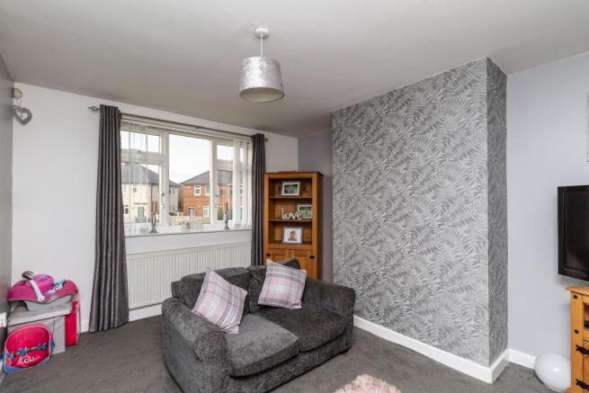 2 bed House for sale Image 5