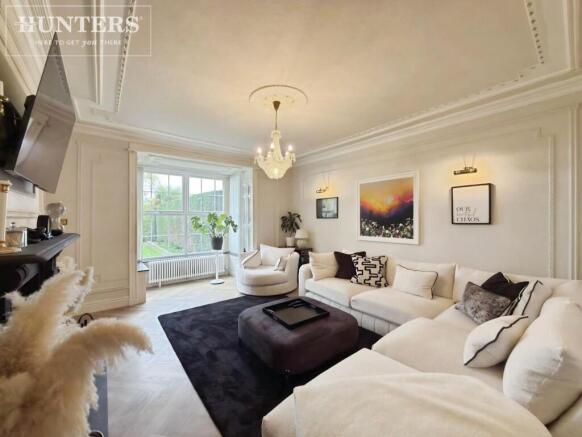 4 bed House for sale Image 4